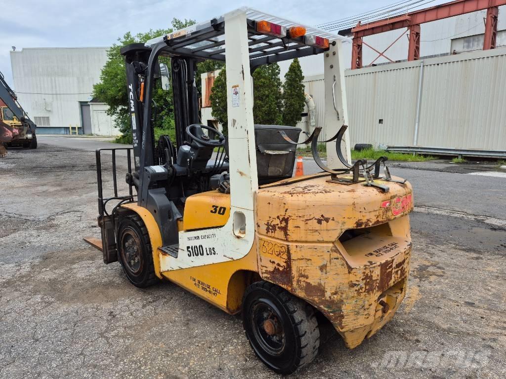 TCM FG 30 T Muut haarukkatrukit