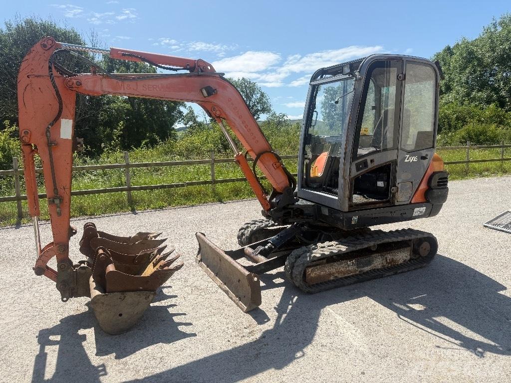 Hitachi ZX30 Minikaivukoneet < 7t