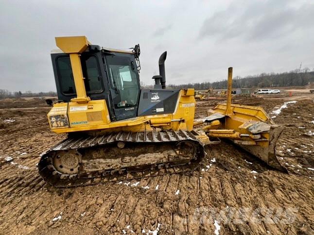 Komatsu D 41 E Telaketjupuskutraktorit