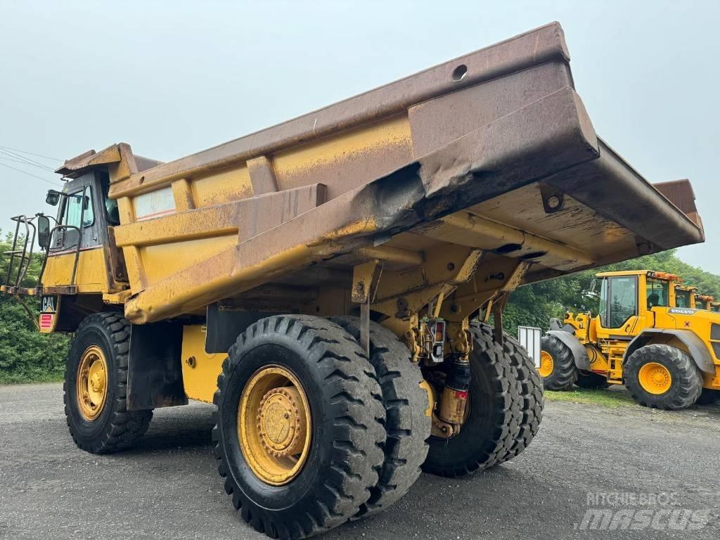 CAT 771 D Maansiirtoautot