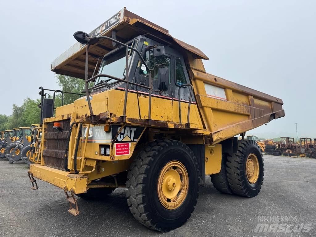 CAT 771 D Maansiirtoautot