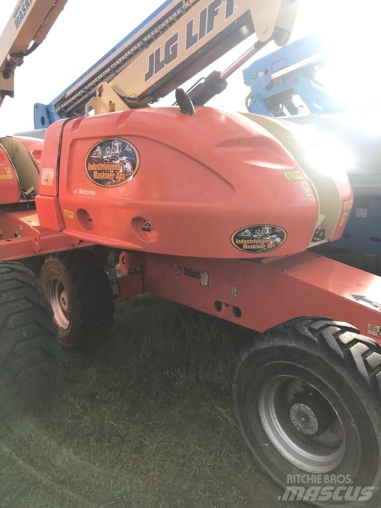 JLG 460 SJ Teleskooppipuominostimet
