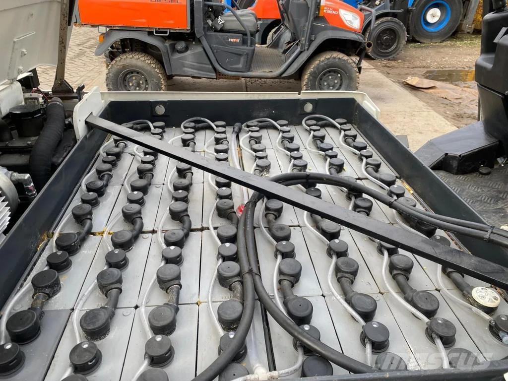 CAT EP30K-PAC Sähkötrukit