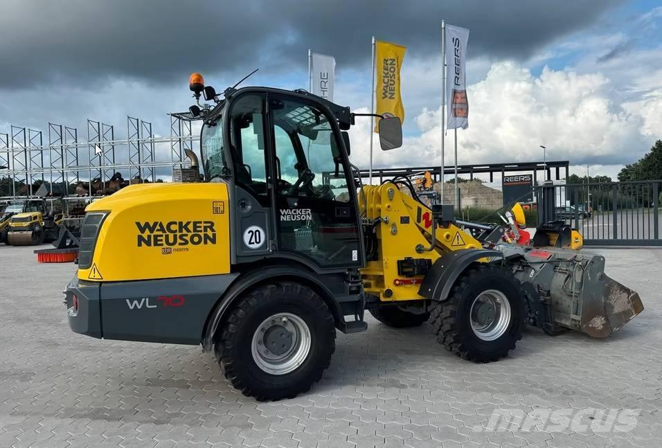 Wacker Neuson WL 70 Liukuohjatut kuormaajat
