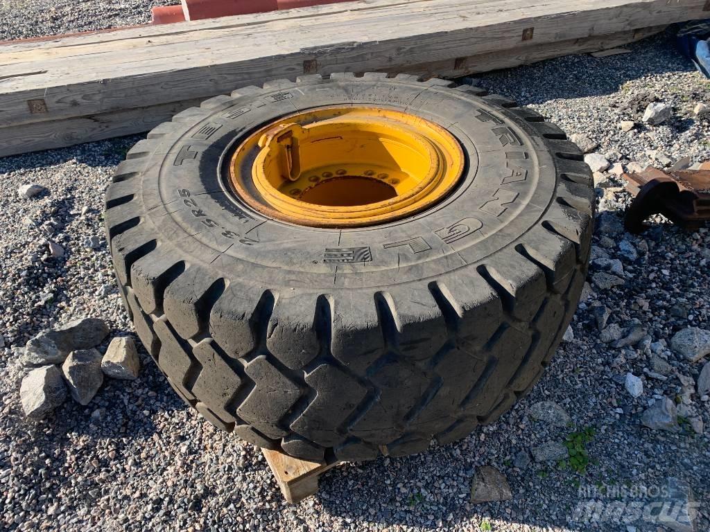 Volvo L90 L120 Renkaat ja vanteet