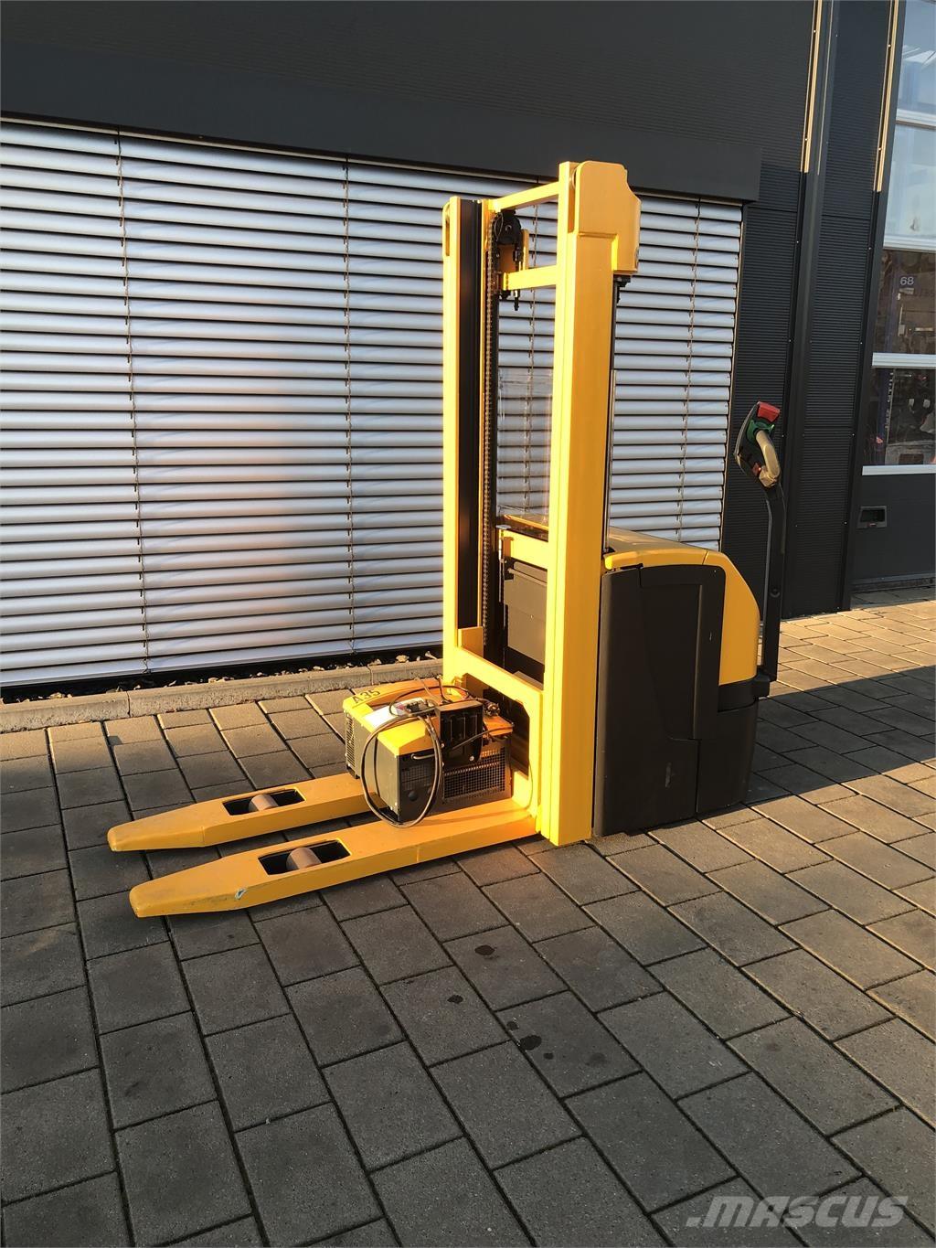 Jungheinrich WP16 Ajettavat pinoamisvaunut