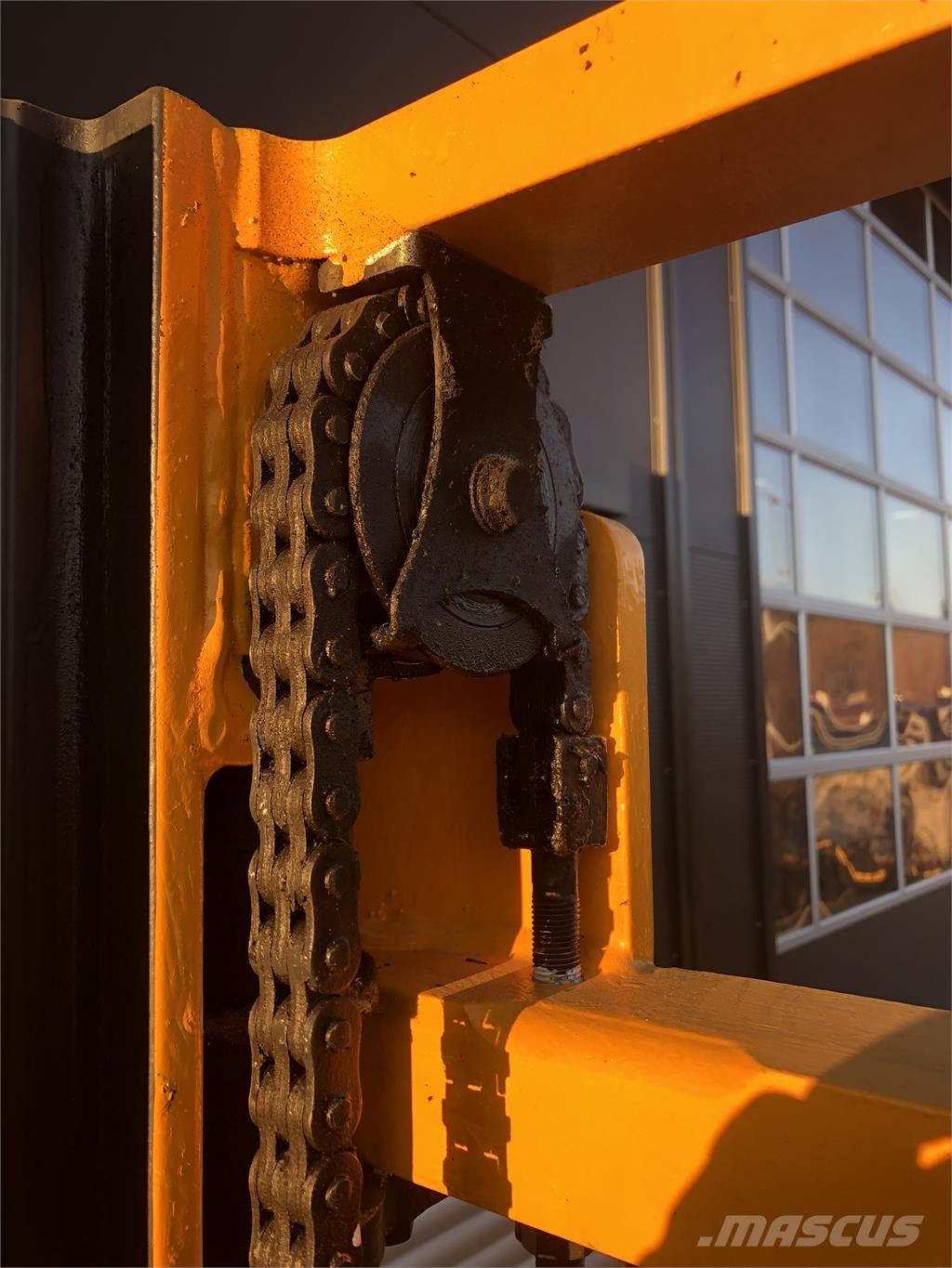 Jungheinrich WP16 Ajettavat pinoamisvaunut