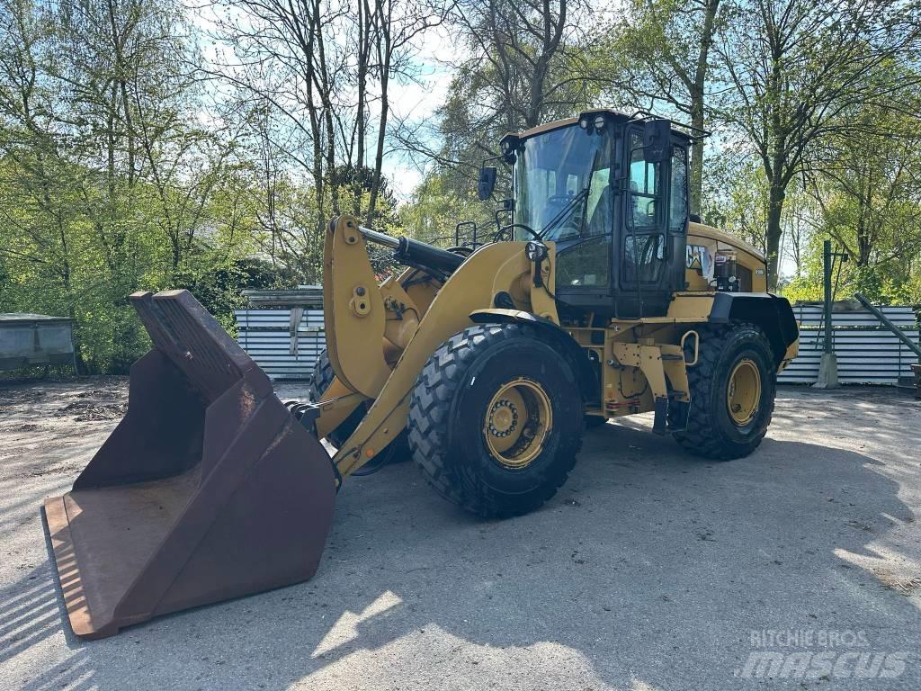CAT 930M Pyöräkuormaajat