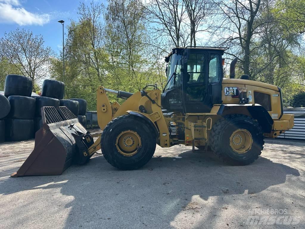 CAT 930M Pyöräkuormaajat
