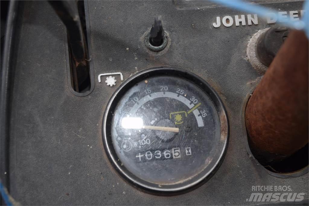 John Deere 755 Traktorit