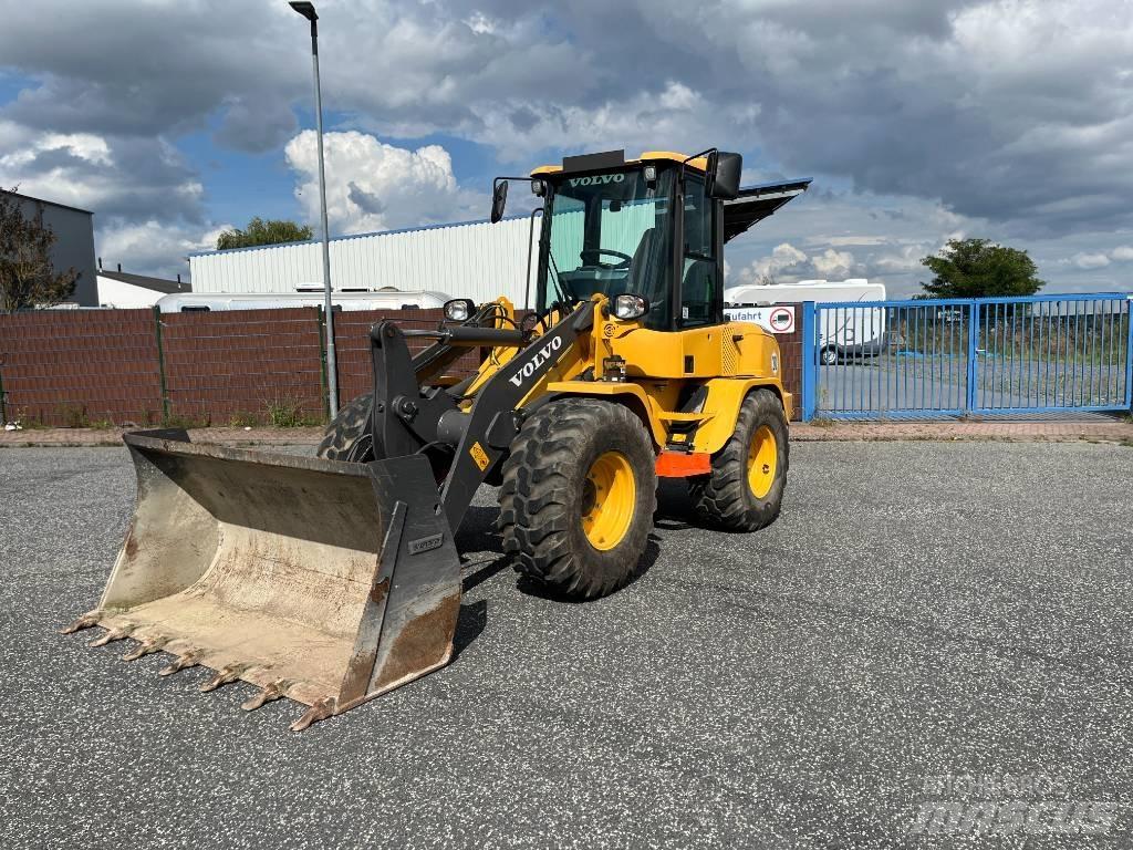 Volvo L 35 GS Liukuohjatut kuormaajat