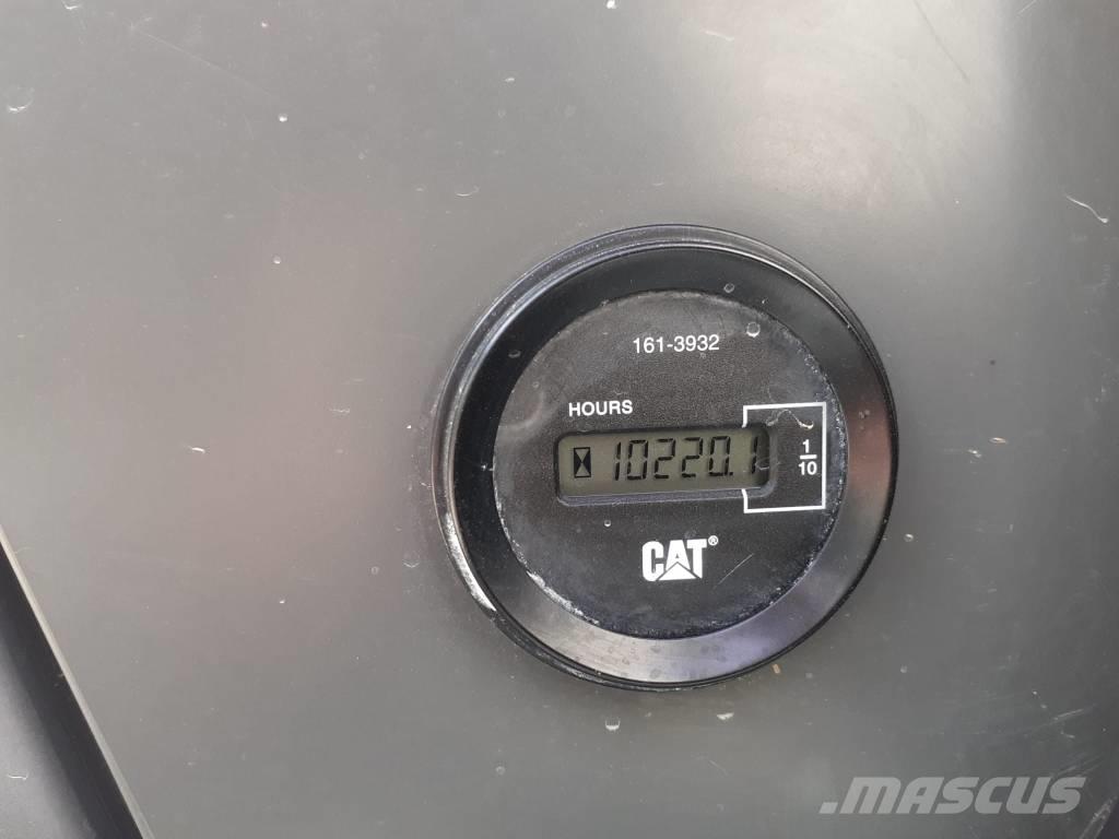CAT 319 D L Telakaivukoneet