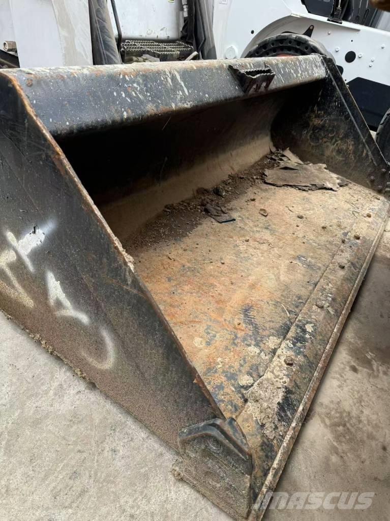 Bobcat T 770 Telakuormaajat
