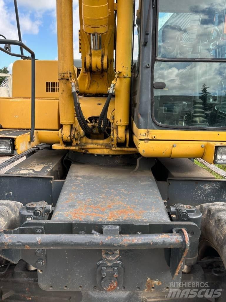Komatsu PW 170 ES-6K Pyöräkaivukoneet