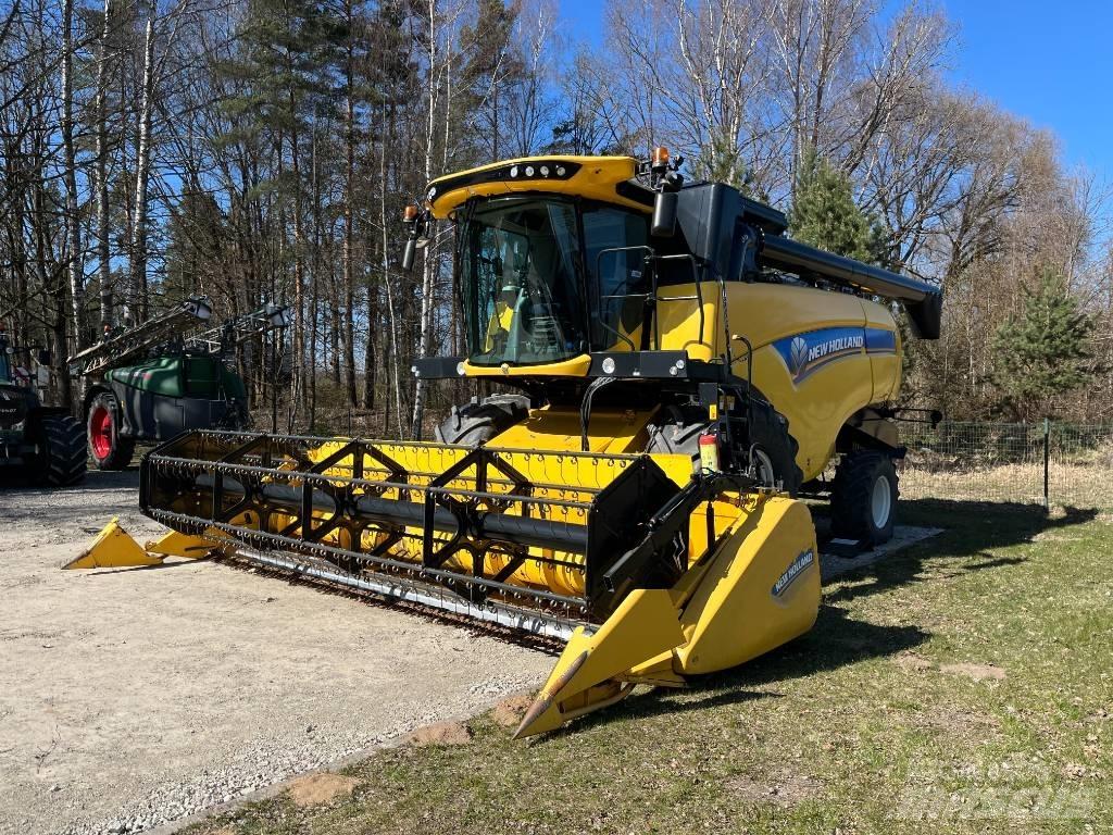 New Holland CX 6.80 Leikkuupuimurit