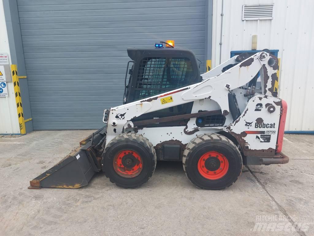 Bobcat 377 Liukuohjatut kuormaajat