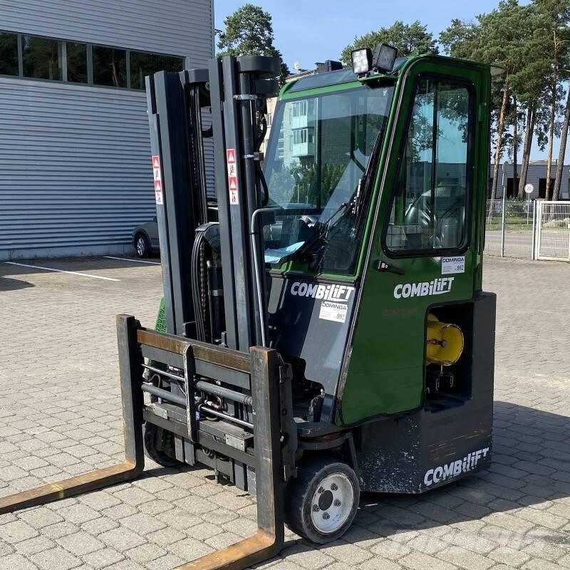 Combilift CB 2500 Nelitietrukit