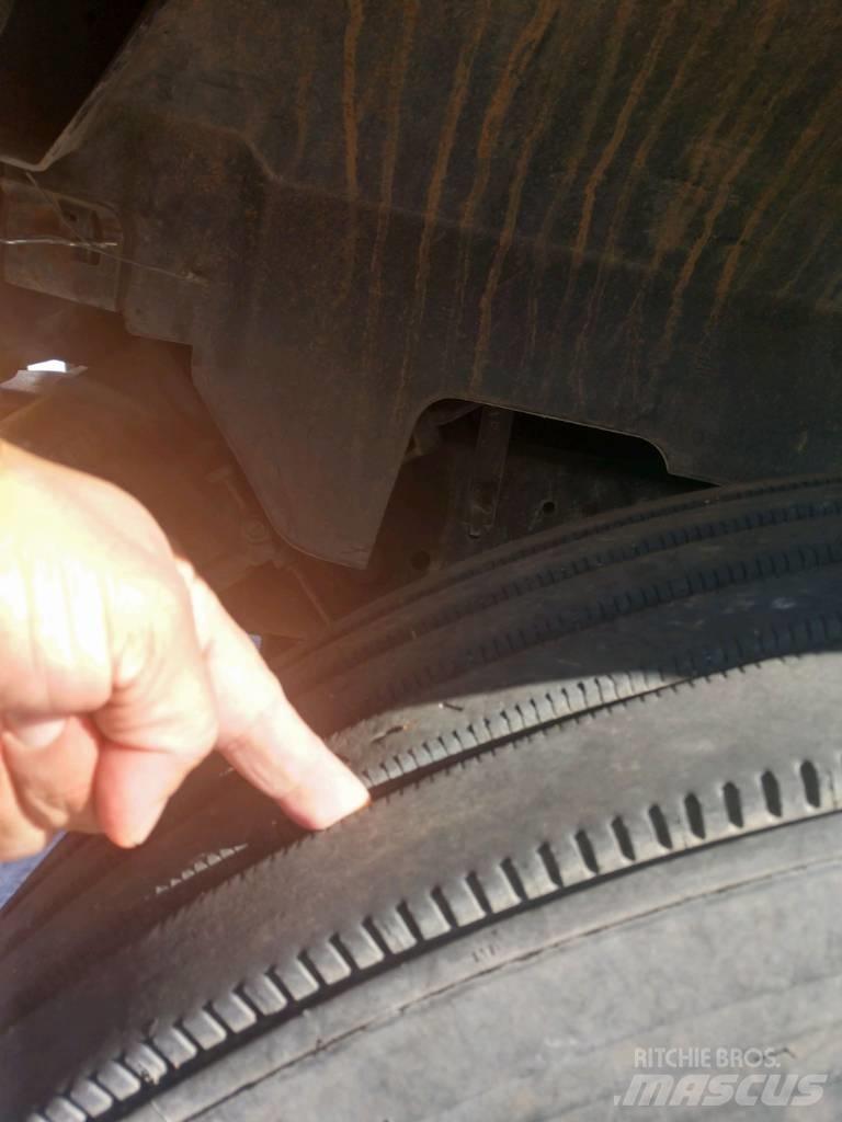 GMC Topkick C 7000 Hakekuorma-autot