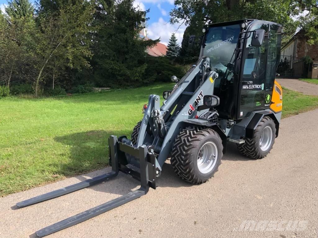 GiANT G 2200 E Yleiskuormaajat