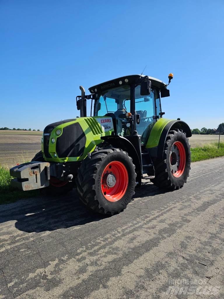 CLAAS Arion 530 Traktorit