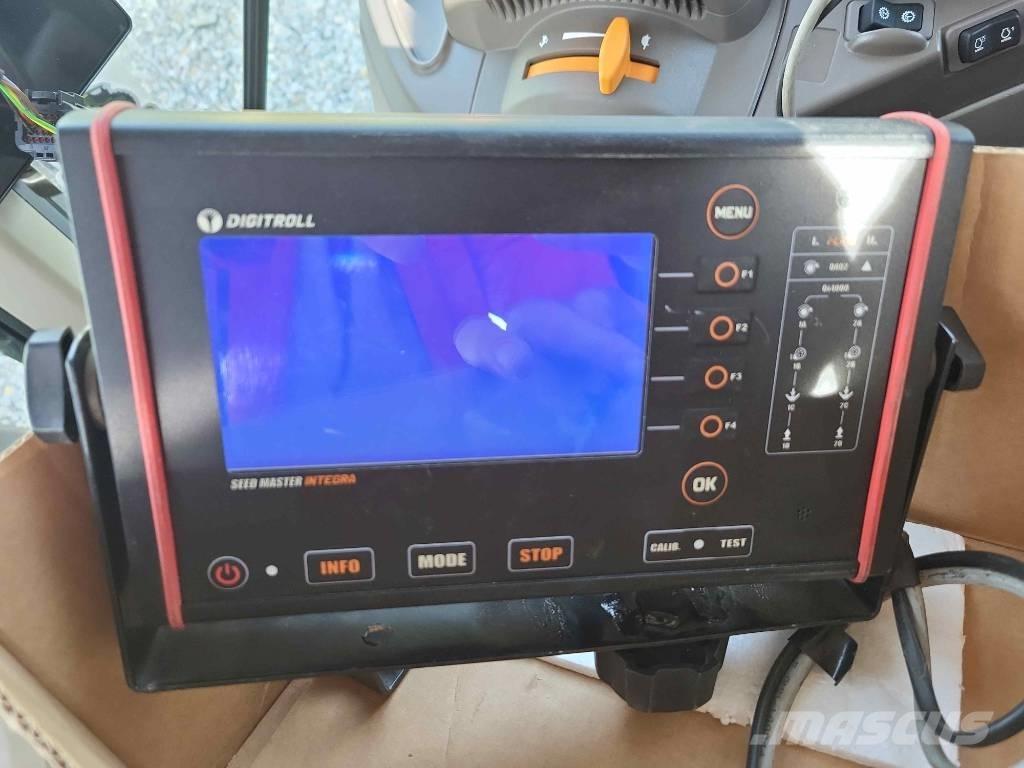  Pneusej Optimus 600 Kylvökoneet