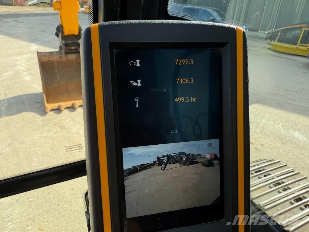 JCB JS 220 LC Telakaivukoneet