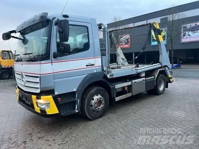 Mercedes-Benz 1327 Nostovarsi-vaihtolavakuorma-autot