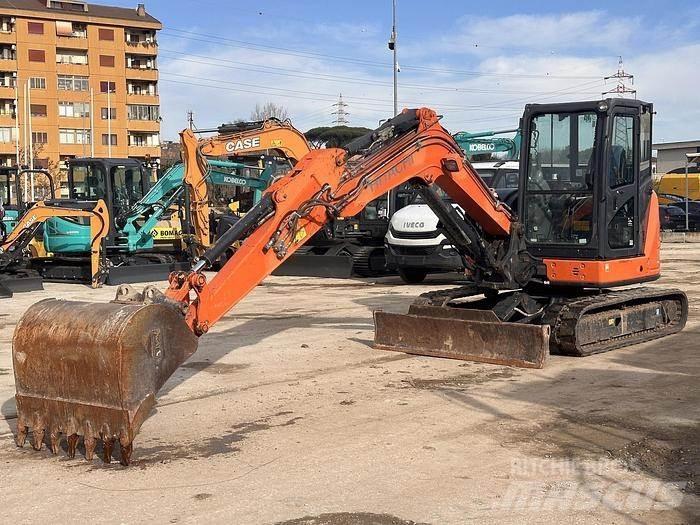 Hitachi ZX65USB Minikaivukoneet < 7t