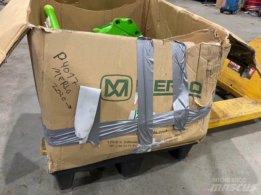 Merlo P 40.17 Akselit