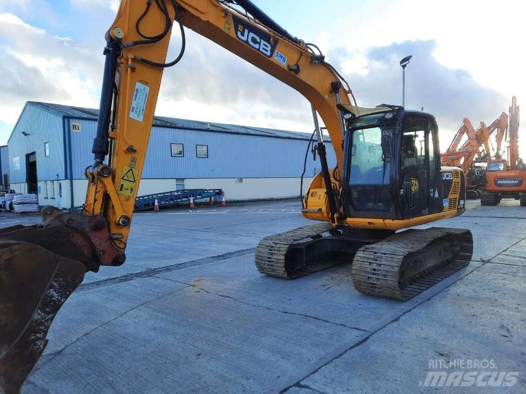 JCB JS 130 LC Telakaivukoneet
