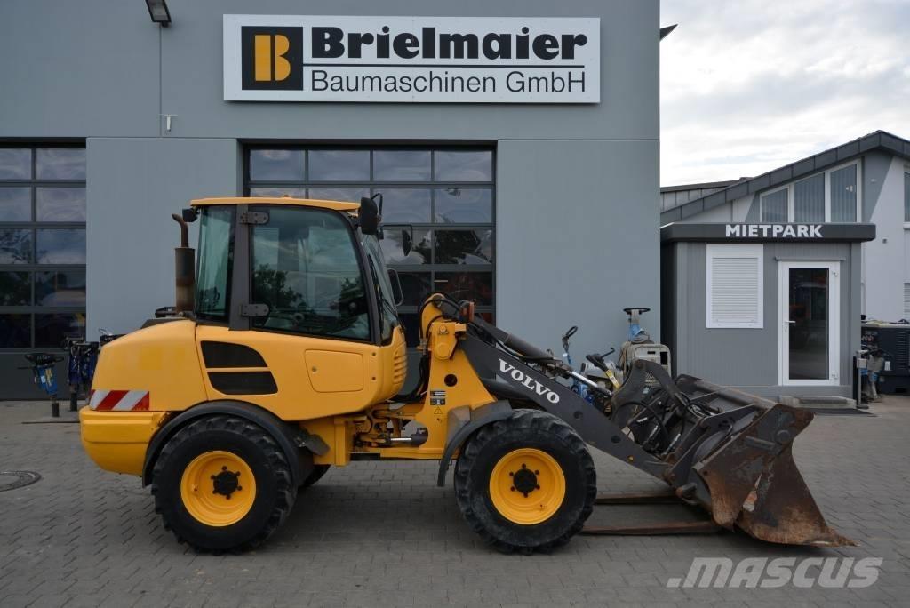 Volvo L 25 F Pyöräkuormaajat