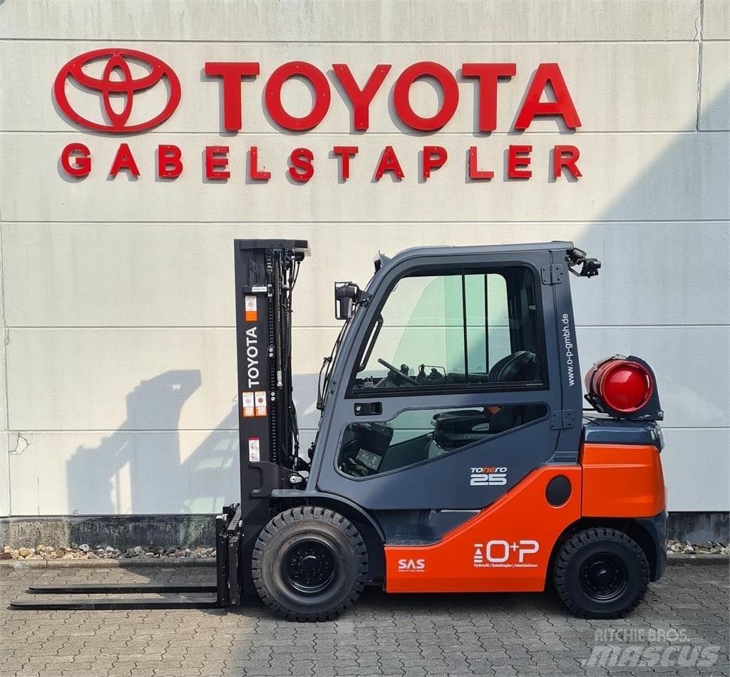 Toyota 02-8FGF25 Nestekaasutrukit