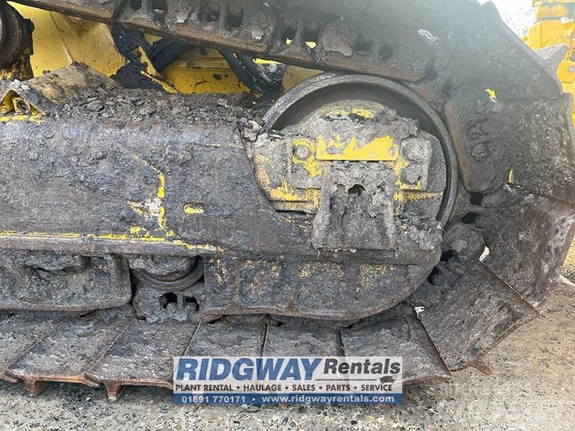 Komatsu D 51 PX Telaketjupuskutraktorit