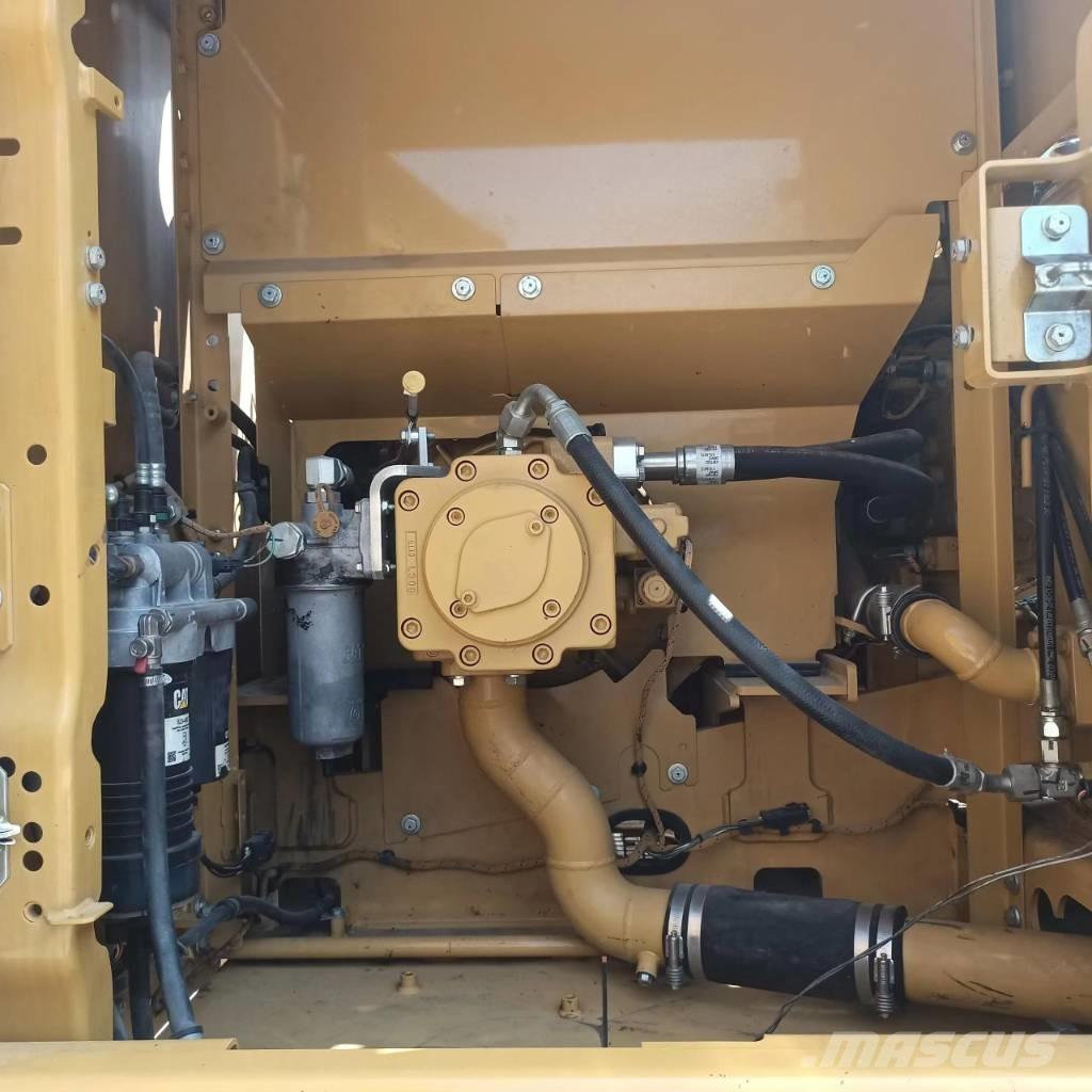 CAT 320 Telakaivukoneet