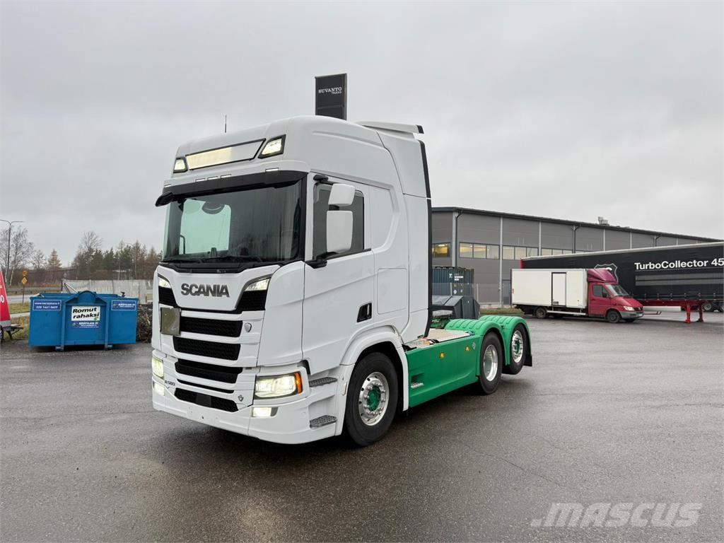 Scania R580 6x2 Vetopöytäautot