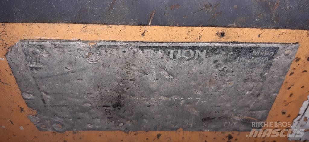 CASE 40XT Liukuohjatut kuormaajat