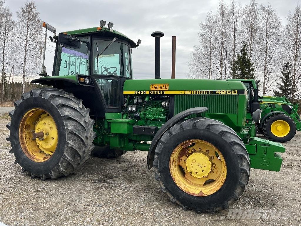 John Deere 4850 Traktorit