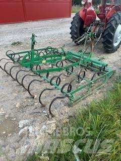 Massey Ferguson 35 Traktorit
