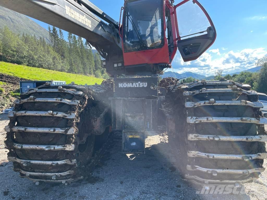 Komatsu 951 Harvesterit
