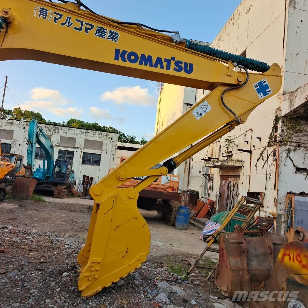 Komatsu PC220 Telakaivukoneet