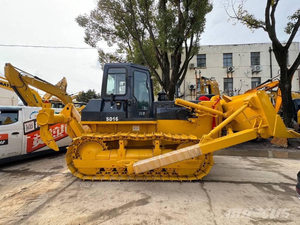 Shantui SD 16 Telaketjupuskutraktorit