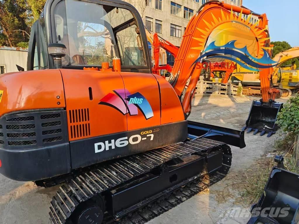 Doosan DH 60-7 Minikaivukoneet < 7t