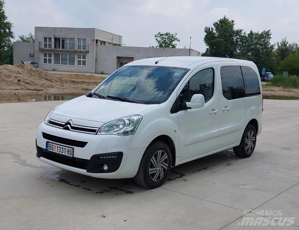 Citroën Berlingo Pakettiautot