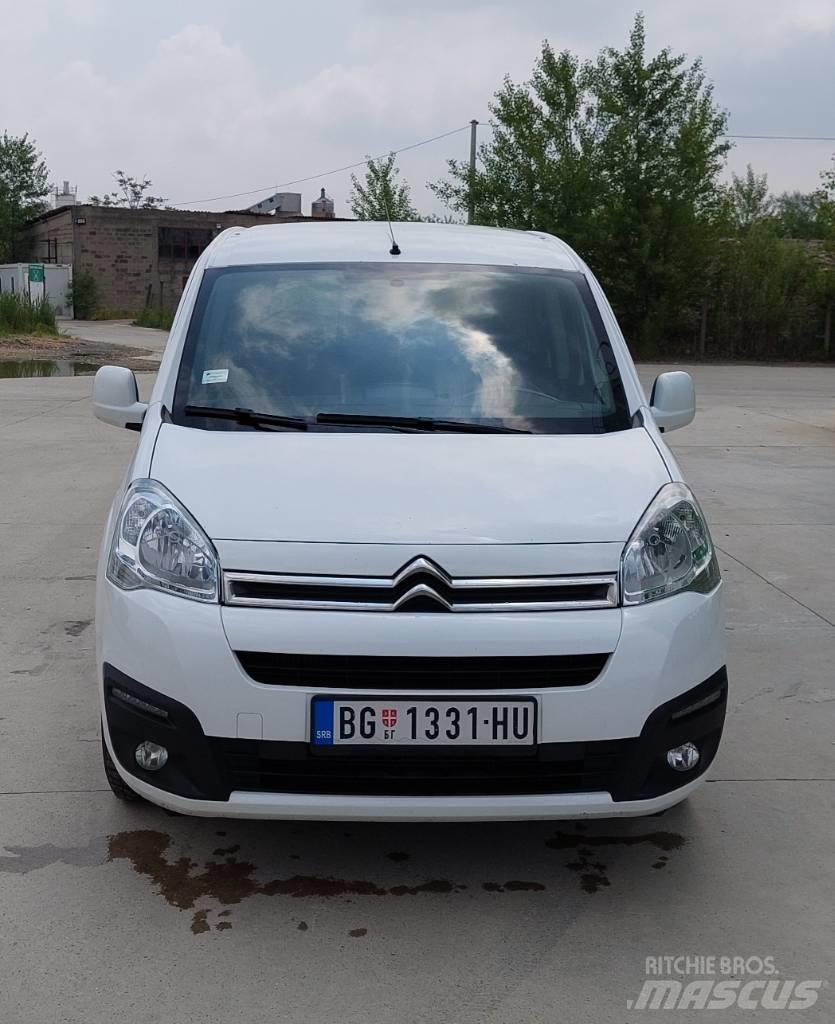 Citroën Berlingo Pakettiautot