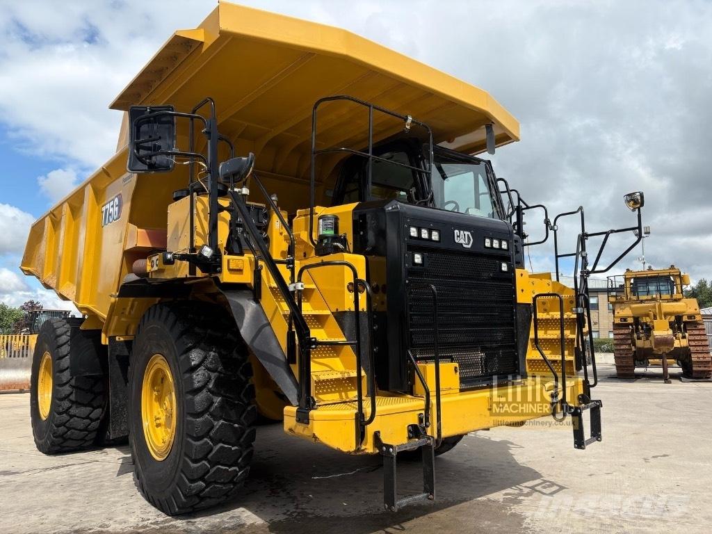 CAT 775 G Maansiirtoautot