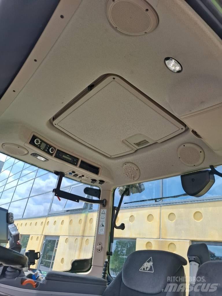 Fendt 724 Profi Plus Traktorit