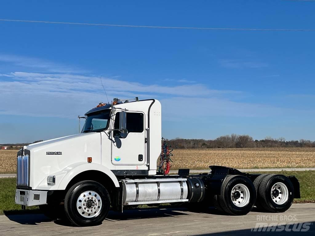 Kenworth T 800 Vetopöytäautot
