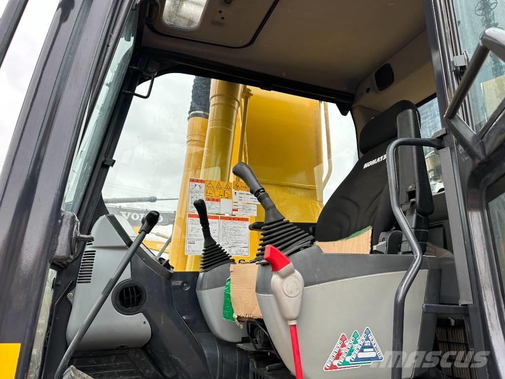 Komatsu PC 220-8M Telakaivukoneet