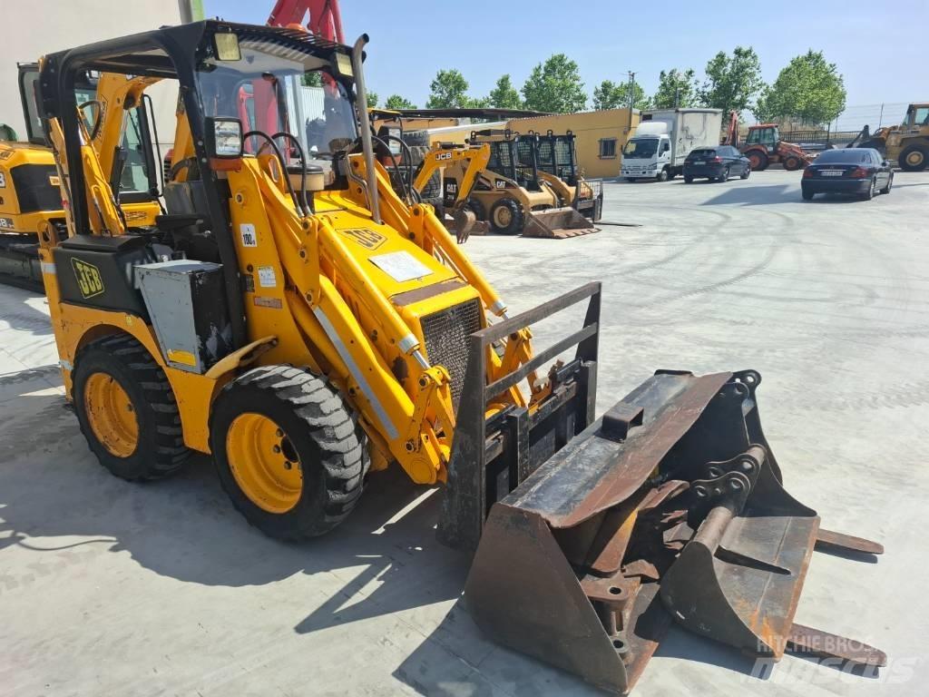 JCB 1 CX Kaivurikuormaajat