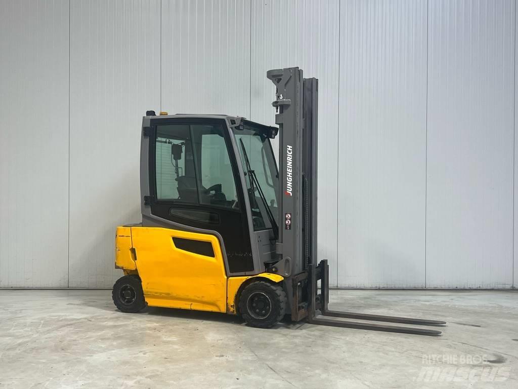 Jungheinrich EFG320 Sähkötrukit